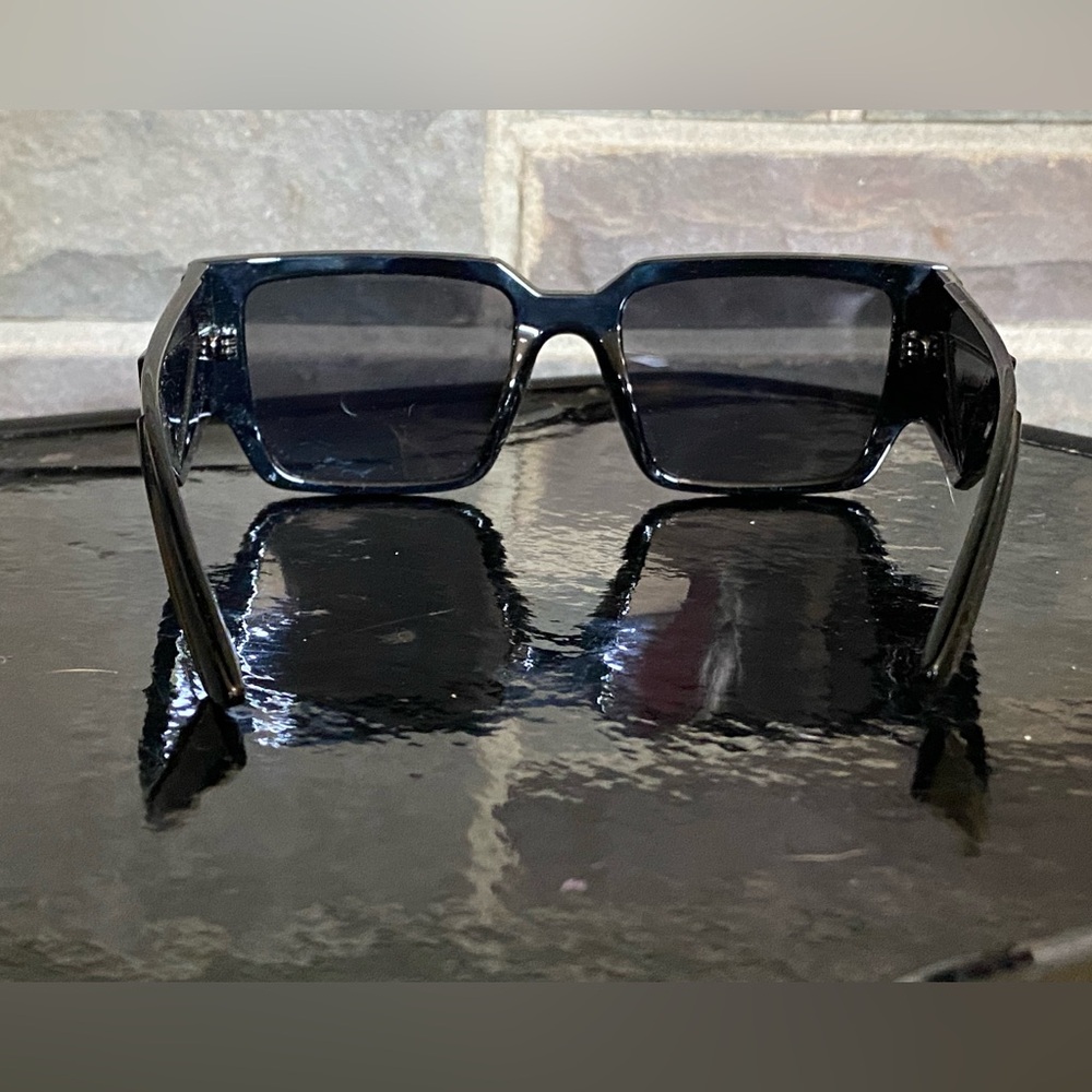 NWT Prada sunglasses,numbered,logo,case/accessories,registration card - Picture 7 of 14